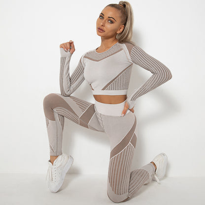 Seamless Knitted Absorbent Yoga Long-Sleeved Suit - Club Trendz 