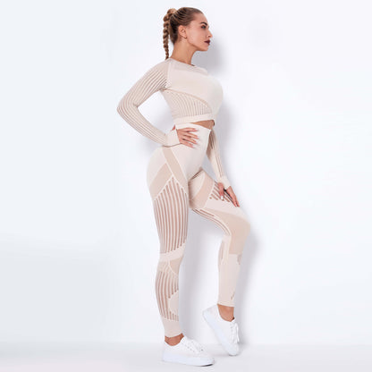 Seamless Knitted Absorbent Yoga Long-Sleeved Suit - Club Trendz 